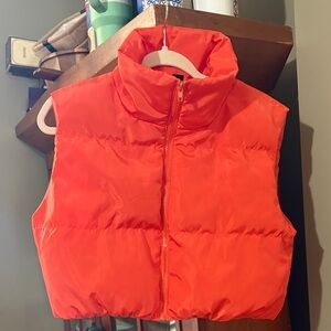 SHEIN CROPPED ORANGE PUFFER VEST